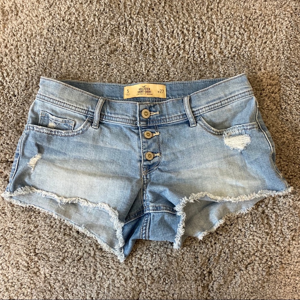 Hollister Short-Short Low-Rise 2” Inseam